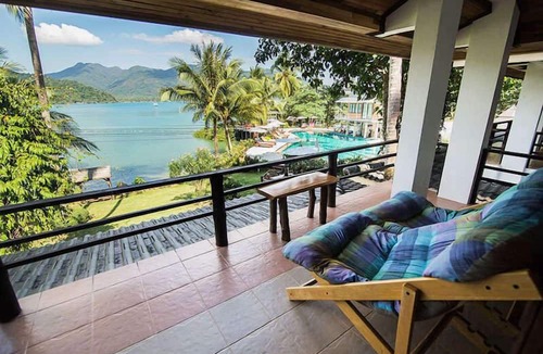 Bang Bao Bay Hotel | Resolution Resort
