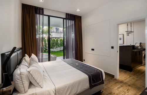 Mittakpheap Hotel | White Boutique Hotel & Residences