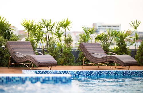 Pak Kret Hotel | Villa Baron Hotel