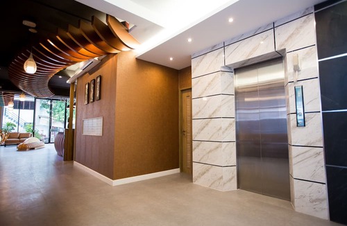 Pak Kret Hotel | Villa Baron Hotel
