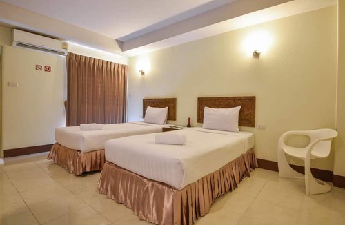 Bang Phra Hotel | Trat Center Hotel