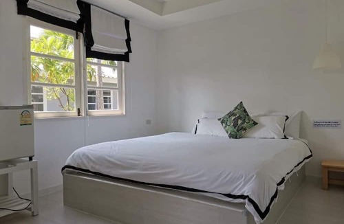 Rawai Hotel | 1715 House - White Rhino