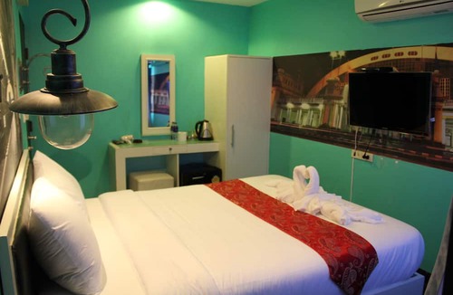 Sukhumvit Hotel | S30 Sukhumvit Hotel