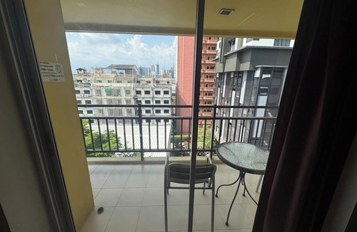 Khlong Ton Sai Apartment | Palette Bella B All Suites Bangkok Hotel