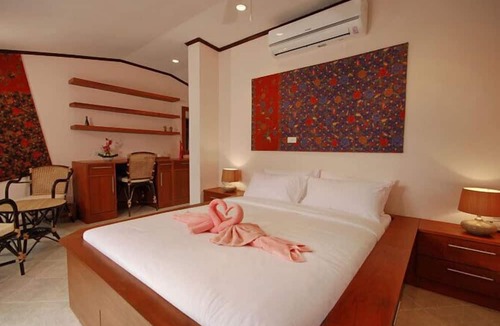 Bang Po Villa | Coconut Laguna Villas