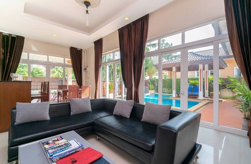 Rawai Villa | Rawai Private Villas - Pool and Garden