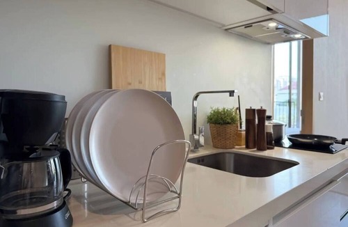Khlong Toei Nuea Apartment | Luxury five star Condo Asoke Sukumvit, Downtown area, one large bed room