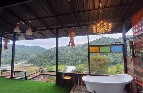 Pong Yaeng House | Monsamreudu