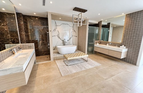 Kata Villa | Luxurious 8-Bedroom Villa with Private Pool in Karon Phuket