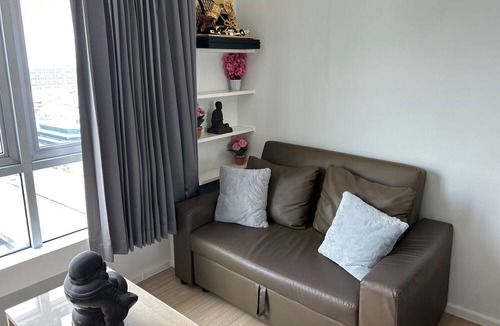Rong Muang Condo | This Tanner share is one of many affordable Tanner properties in the world