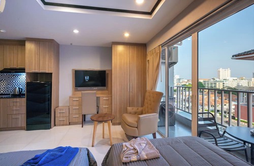 Pratumnak Hill Apartment | New Nordic Trend 5 by Apartwell
