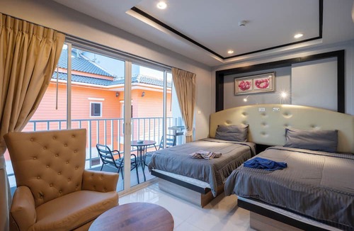 Pratumnak Hill Apartment | New Nordic Trend 5 by Apartwell