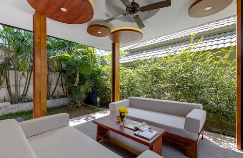 Karon Villa | Karon Beach Pool Villa