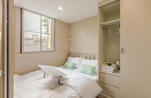 Khao San Hostel | Lily House Hostel