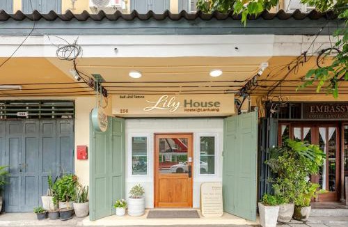 Khao San Hostel | Lily House Hostel