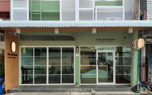 Ban Phan Thom Hostel | The Meadow Hostel