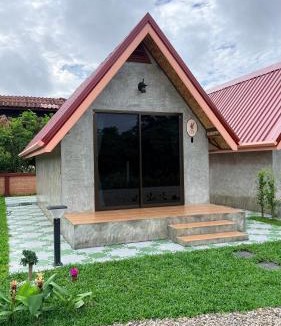 Chiang Dao House | บ้านสวนแม่จันทร์เพ็ญ