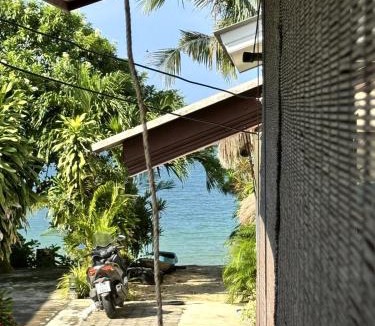 Bang Po House | Beach House Retreat
