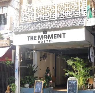 Bang Rak Hostel | The Moment Hostel & Cafe