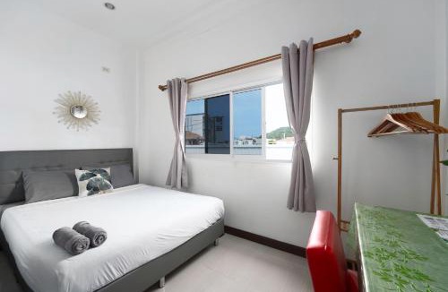 Nai Harn Bed & Breakfast | Passion Nai Harn Guesthouse