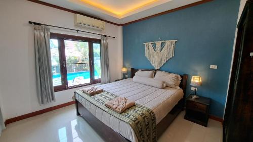 Mae Nam Ski Chalet | Ananda Resort, Villa 4 in Maenam Jungle