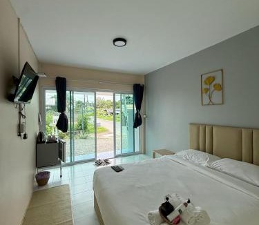 Laem Sing Resort | The retreat Beach