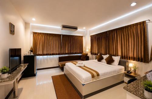 Samre Hotel | Ree- Riverside hotel
