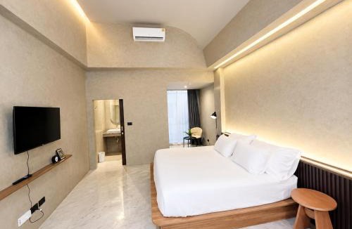 Central Pattaya Hotel | Angela Stay