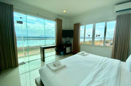 Pakse Hotel | Intouch Riverside Hotel