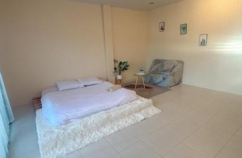 Khlong Thom House | Avalil Room With fan -minimal style