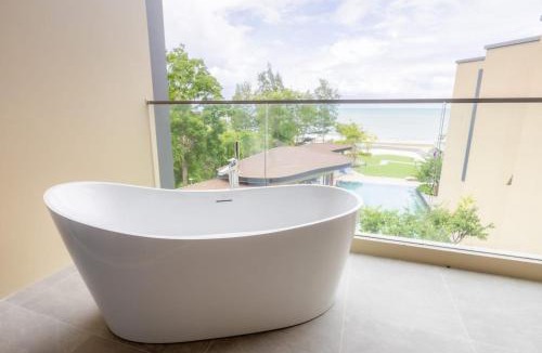 Hat Chao Samran Hotel | Hotels in Phetchaburi, Thailand