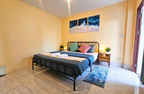 Talat Yai Hostel | Ubuntu Live Boutique Hostel & Rooms - Phuket Old Town