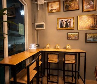 Wisutkasat Hostel | siam old town bkk
