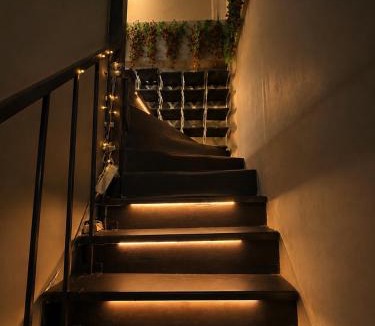 Wisutkasat Hostel | siam old town bkk