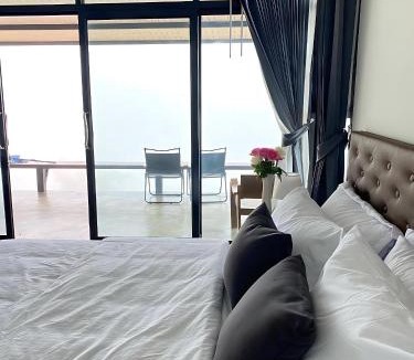 Sado Phong House | ช่องลม แคมป์ เขาค้อ