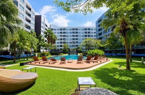 Bang Chak Apartment | Pool Studio Max 2 Guests Near BTS