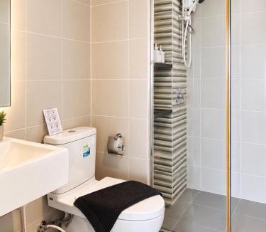 Phuket Apartment | Modern Supalai Vista Phuket Old Town 2 Gym Pool fast Wifi Netflix