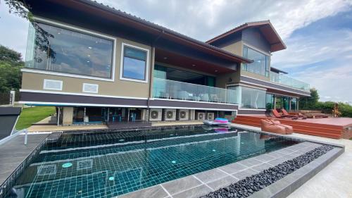 Tha Kradan House | บ้านอิงฟ้า ศรีสวัสดิ์ Ban Ingfa Srisawat Villa