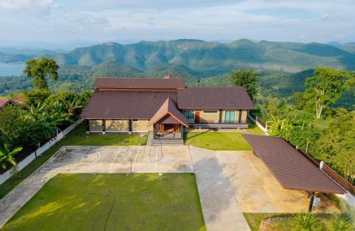 Tha Kradan House | บ้านอิงฟ้า ศรีสวัสดิ์ Ban Ingfa Srisawat Villa