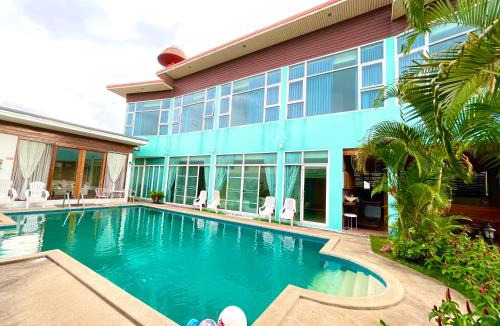 Mae Ai Hostel | SARANYA PLACE, Tha Ton Hometel สรัญญาเพรส ท่าตอนโฮมเทล