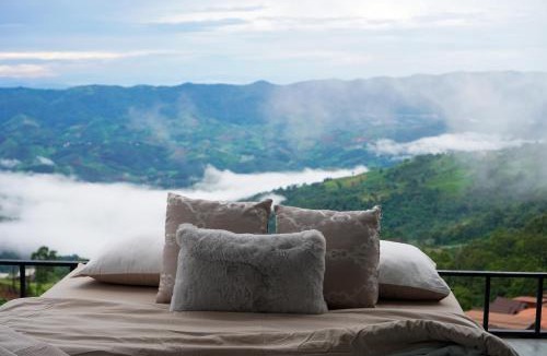 Tap Tao Resort | ภูทองแคมป์ ภูชี้ฟ้า Phuthong Camp