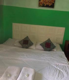 Khun Yuam House | บ้านพี่เรือนน้อง รีสอร์ท