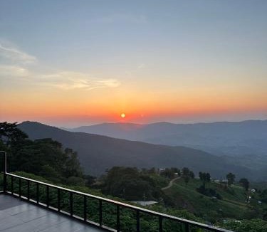 Tap Tao Resort | ภูทองแคมป์ ภูชี้ฟ้า Phuthong Camp