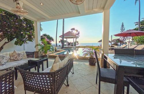 Ko Lanta Villa | Beachfront! 3 Bedrooms - Malee Beach Villa E7