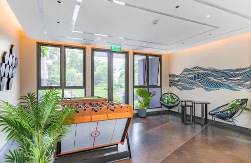 Laguna Apartment | Family 2BR in Laguna Golf View Skypark Pool