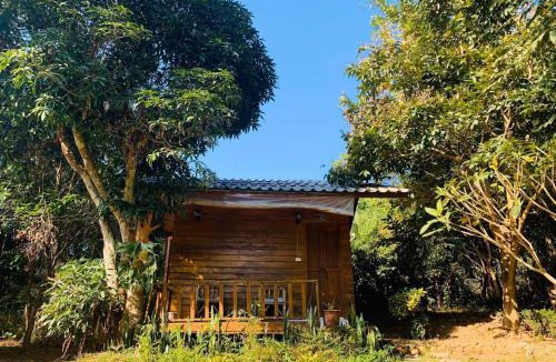 Pai Apartment | Pai yard on Hill