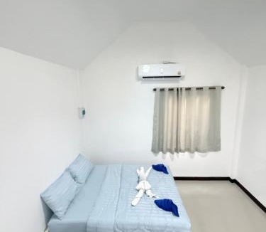 Kamphaeng Saen House | บ้านสวนชมจันทร์ กำแพงแสน