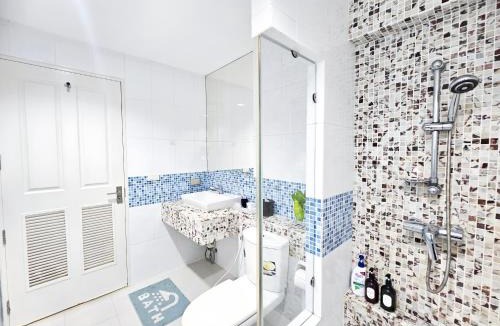 Ban Bang Saen Apartment | The Beach Bangsaen Condo 327/30