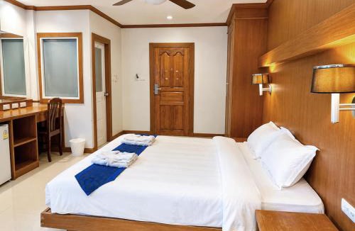 Patong Hotel | Decare Hotel Patong Weekly Promotion
