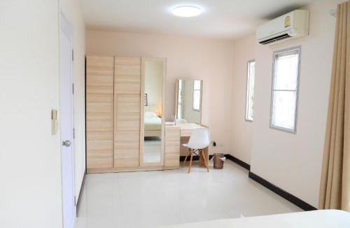 Ban Mai House | Walking distance Thunder Dome